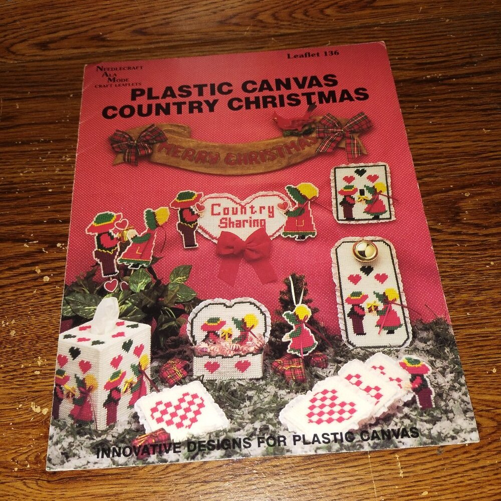 Plastic Canvas Country Christmas Leaflet #136 (Needlecraft Ala Mode Crafts)